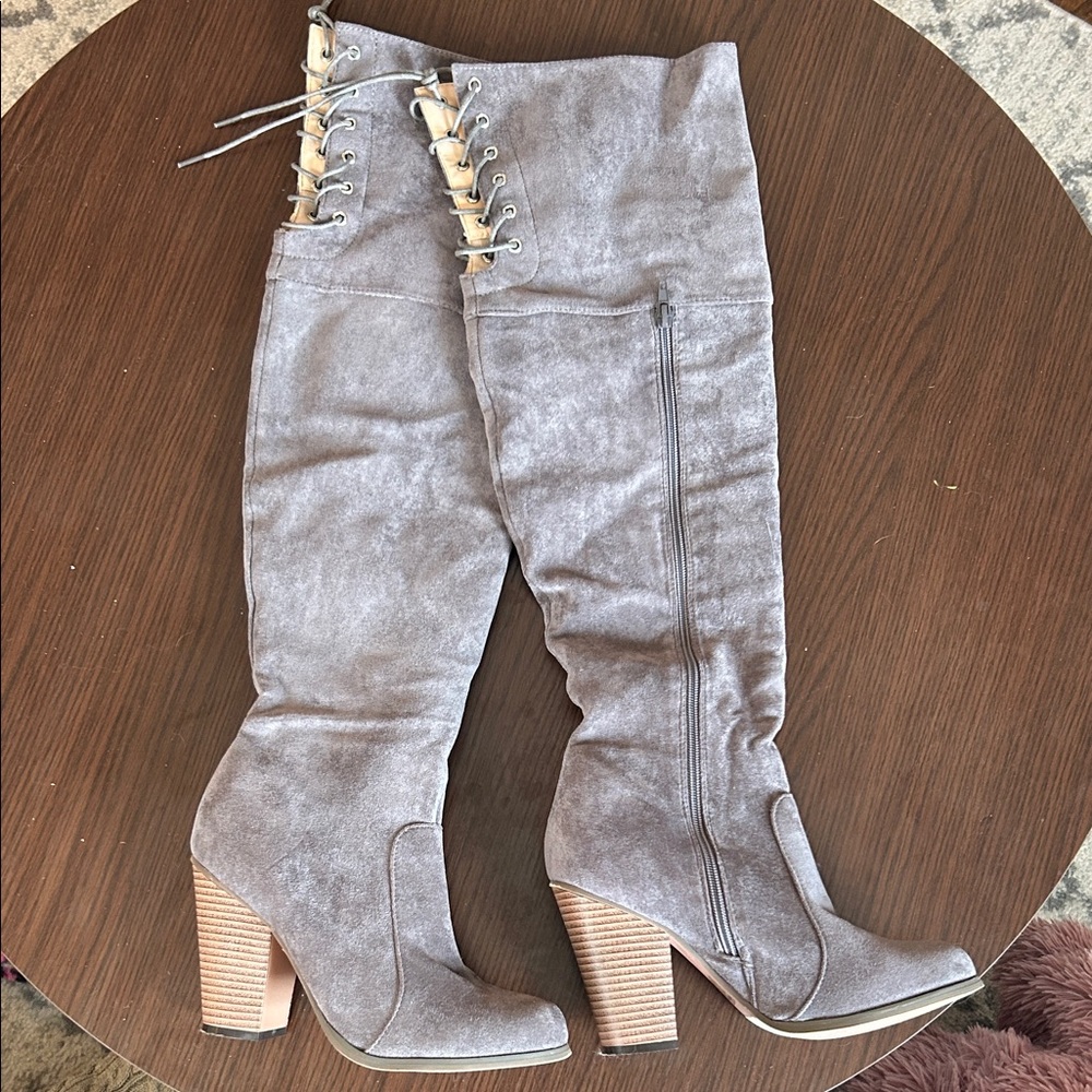 Chase & Chloe Suede Tan Women's Boots